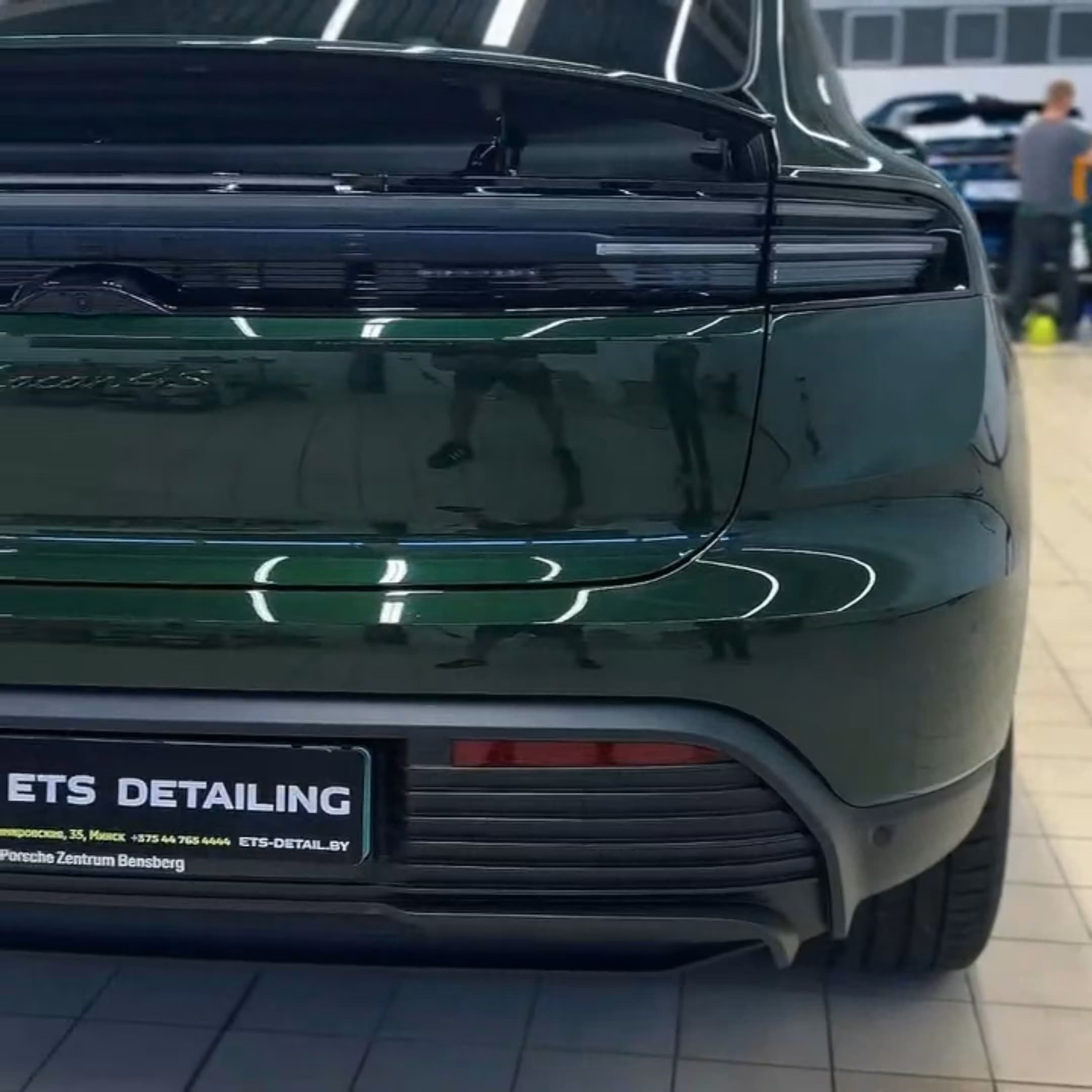 porshe macan ev 4